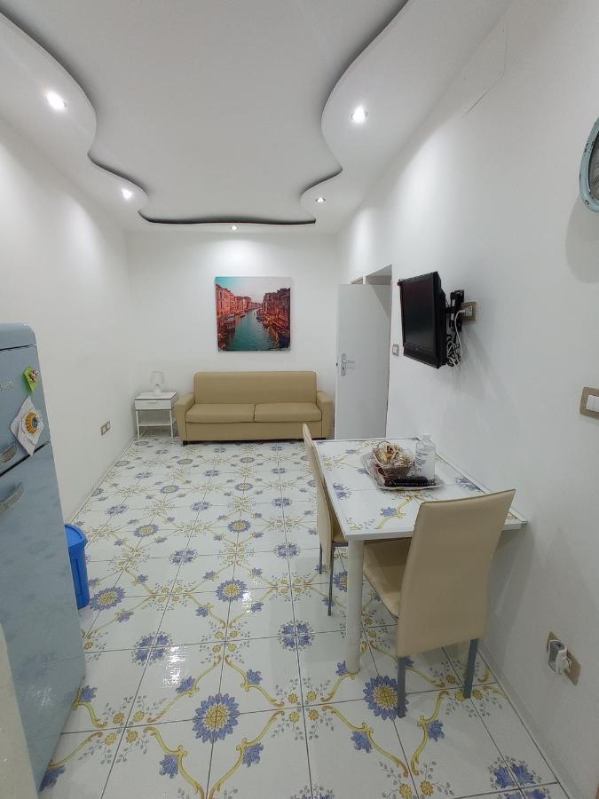 Seaside Lungomare Flat Apartment Наполи Екстериор снимка