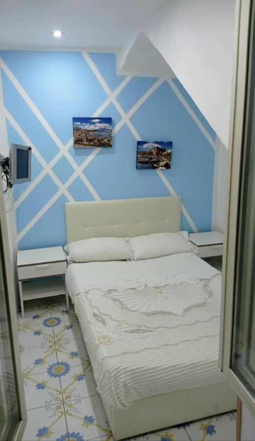 Seaside Lungomare Flat Apartment Наполи Екстериор снимка